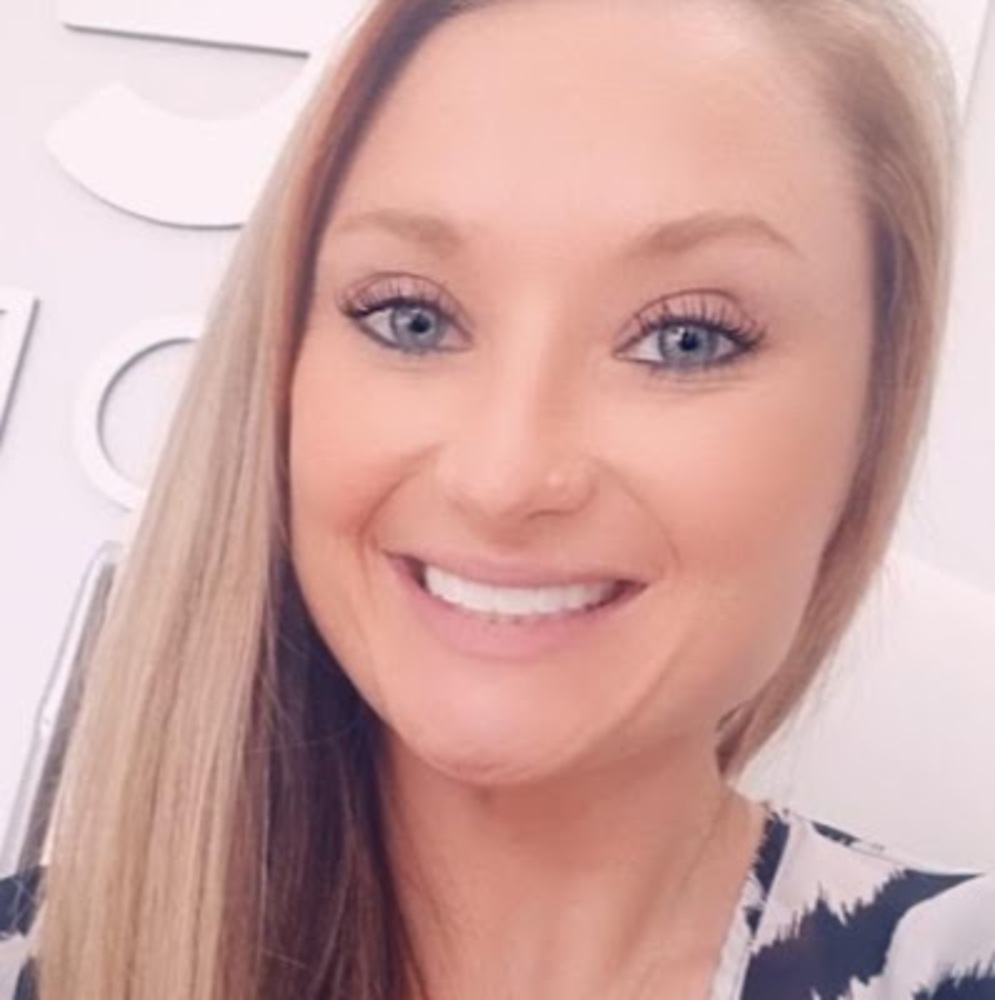 Meet your Posher, Julie